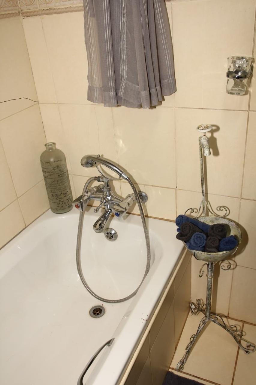5 Bedroom Property for Sale in Stilfontein Ext 4 North West